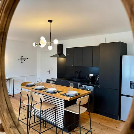 L'atelier Quimperois - Elegance, Bois & Design Apartment